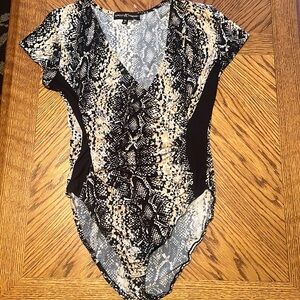 Almost Famous tan and black snake print bodysuit sz M